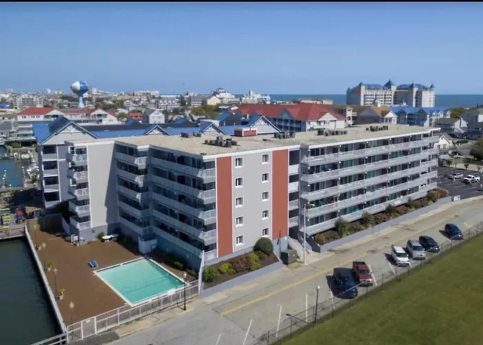 Apartment 210 Worcester St #203 Oc